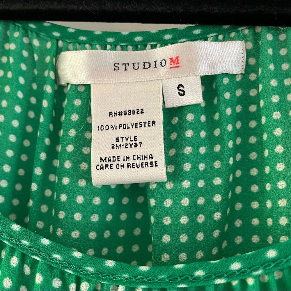 Max Studio green polka dot blouse - Picture 4 of 6